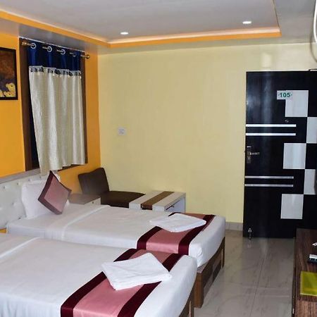 Ar Grand Hotel ราจกี ภายนอก รูปภาพ
