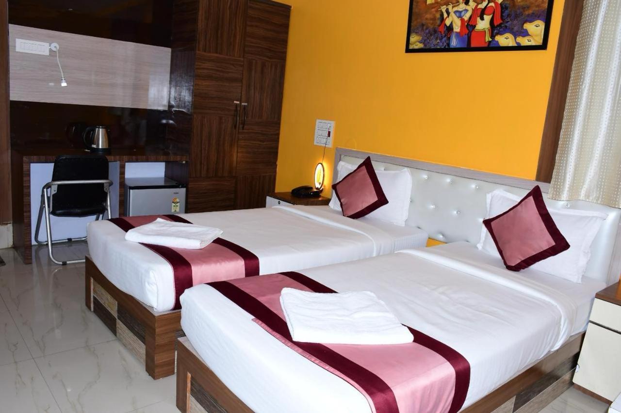 Ar Grand Hotel ราจกี ภายนอก รูปภาพ
